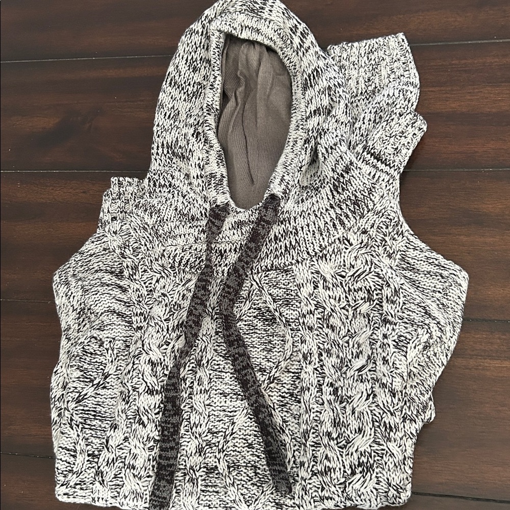 Men's Gray Knit Hoodie